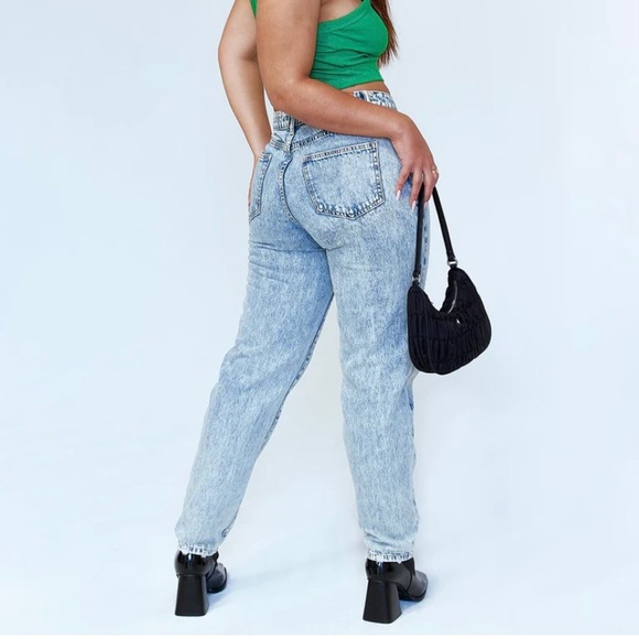 Princess Polly Zaiden Straight Leg Jeans Light Wash Denim NWT - Picture 3 of 15